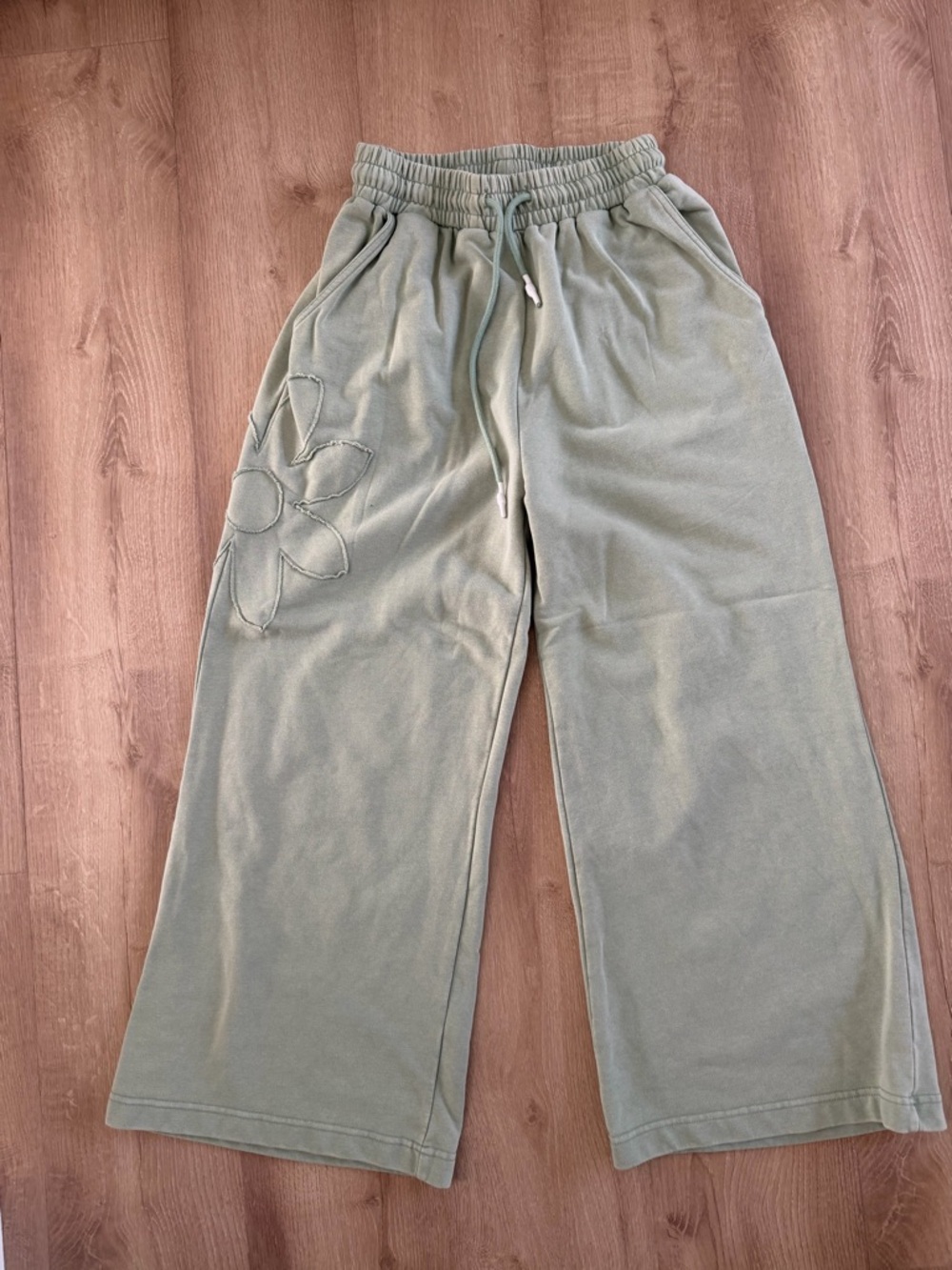 Sage Green Wide-Leg Sweatpants with Flower Stitching